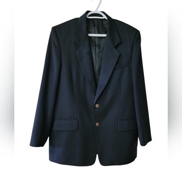 Tilley Other - 38R Tilley Endurables Travel Blazer Navy Pockets Statement Buttons
